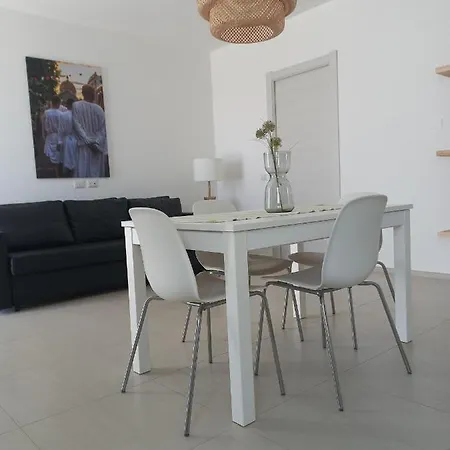 Laguna House Apartment