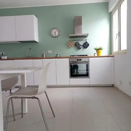Laguna House Apartment
