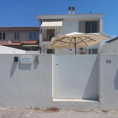 Laguna House *